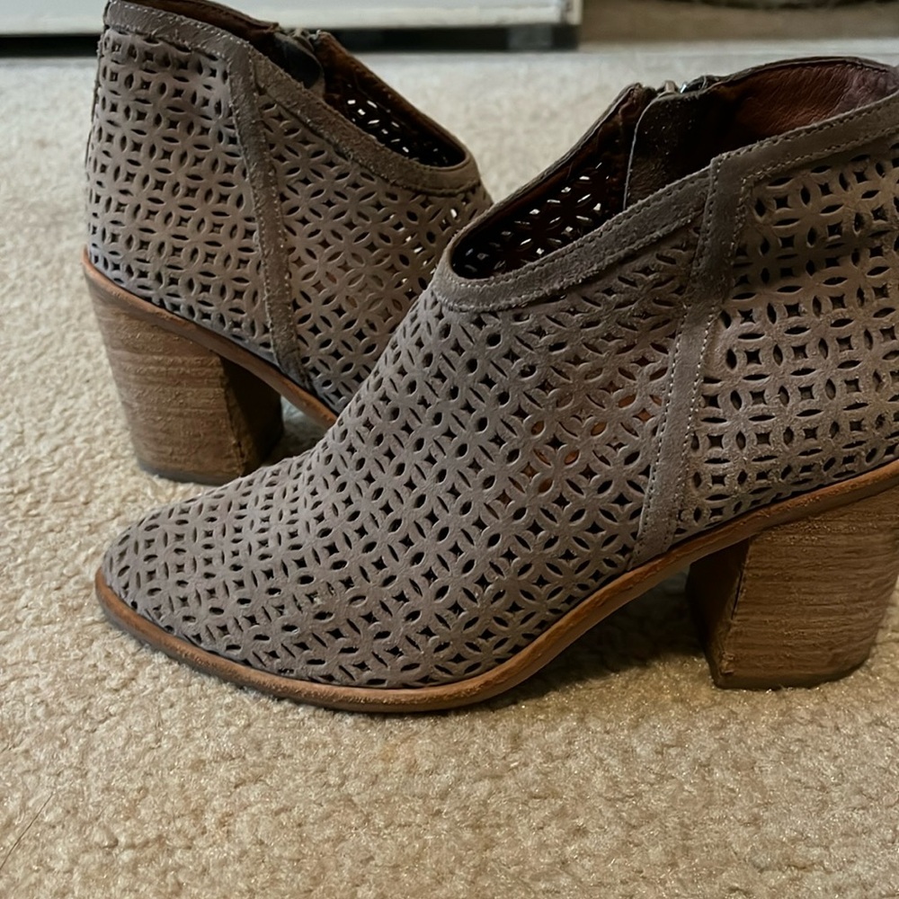 Jeffrey Campbell Medera Cutout Ankle Boot Booties Shoes Taupe